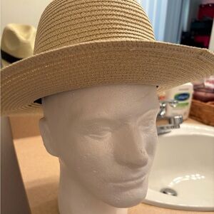 Stylish Straw Sun Hat with Black Band
